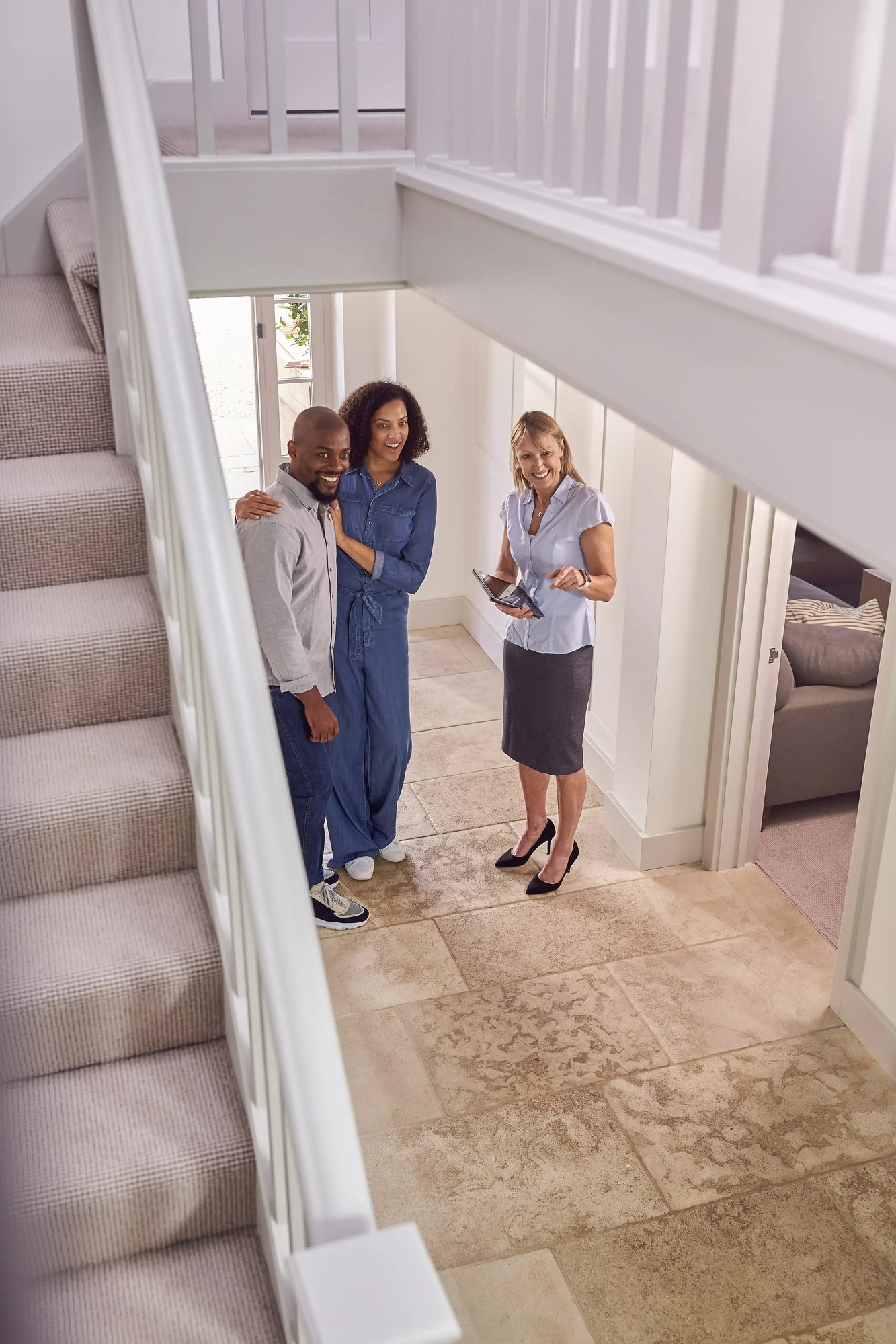 couple-viewing-potential-new-home-with-female-real-2023-11-27-05-24-23-utc couple-viewing-potential-new-home-with-female-real-2023-11-27-05-24-23-utc