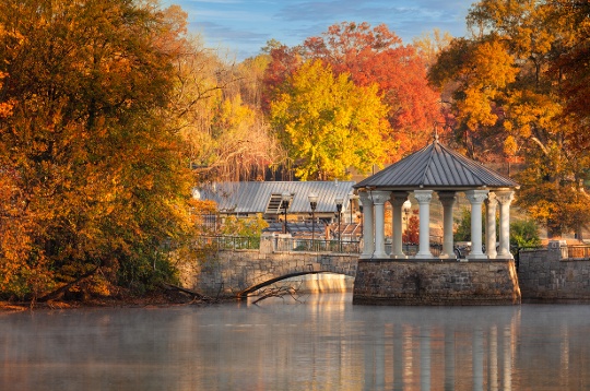 gazebo at lake meer in piedmont park in atlanta